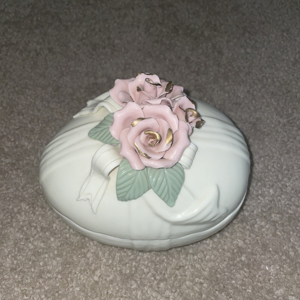 Vintage Pink Porcelain Rose Ceramic Egg Trinket Box Gold Trim Jewelry Keepsake